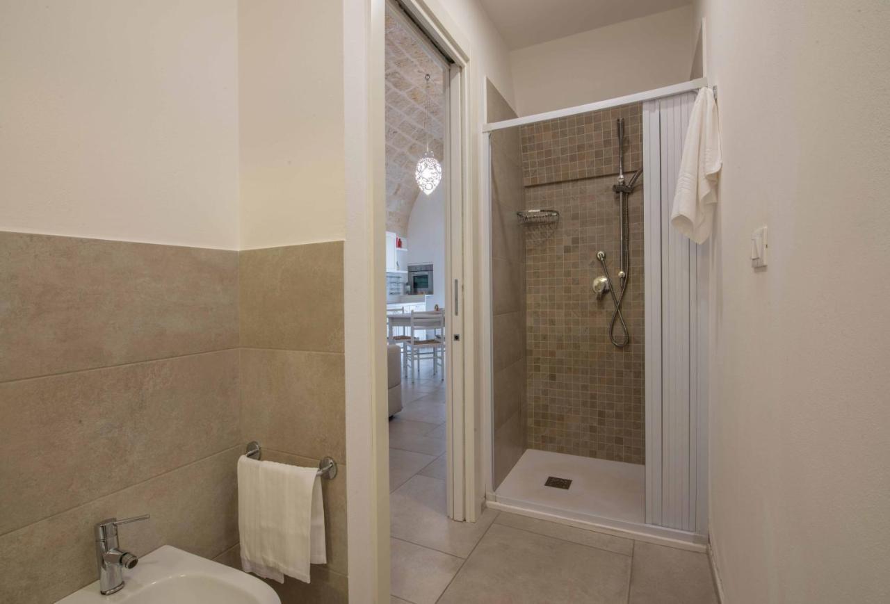 Nivis Avis Apartment โปลีญาโนอามาเร ภายนอก รูปภาพ